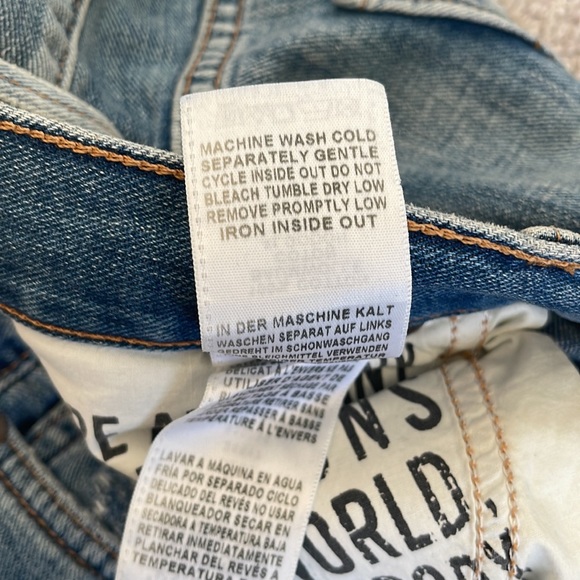 True Religion Cameron Slim Boyfriend Jeans - Picture 6 of 7